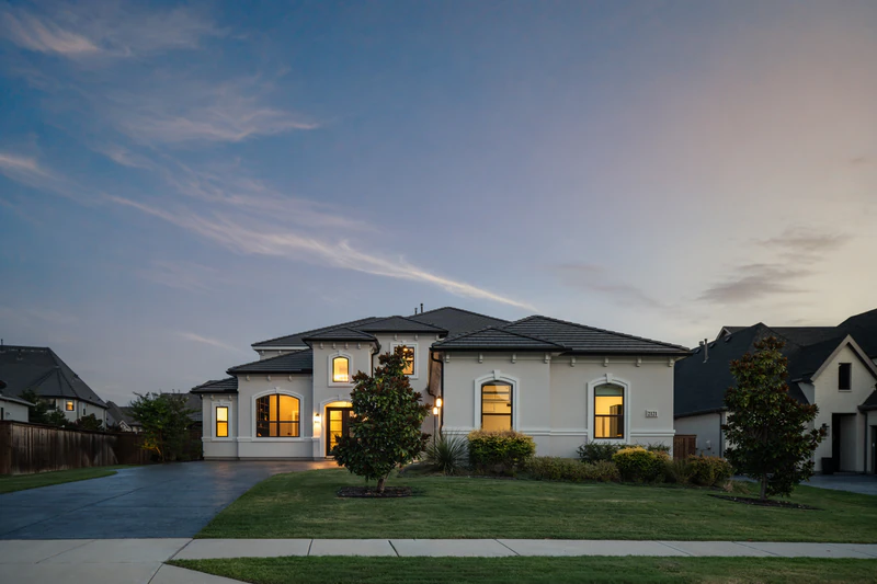 2121 Normandy Circle — 35