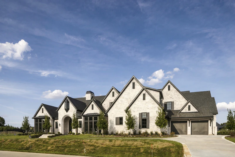 908 Barksdale Creek — 100